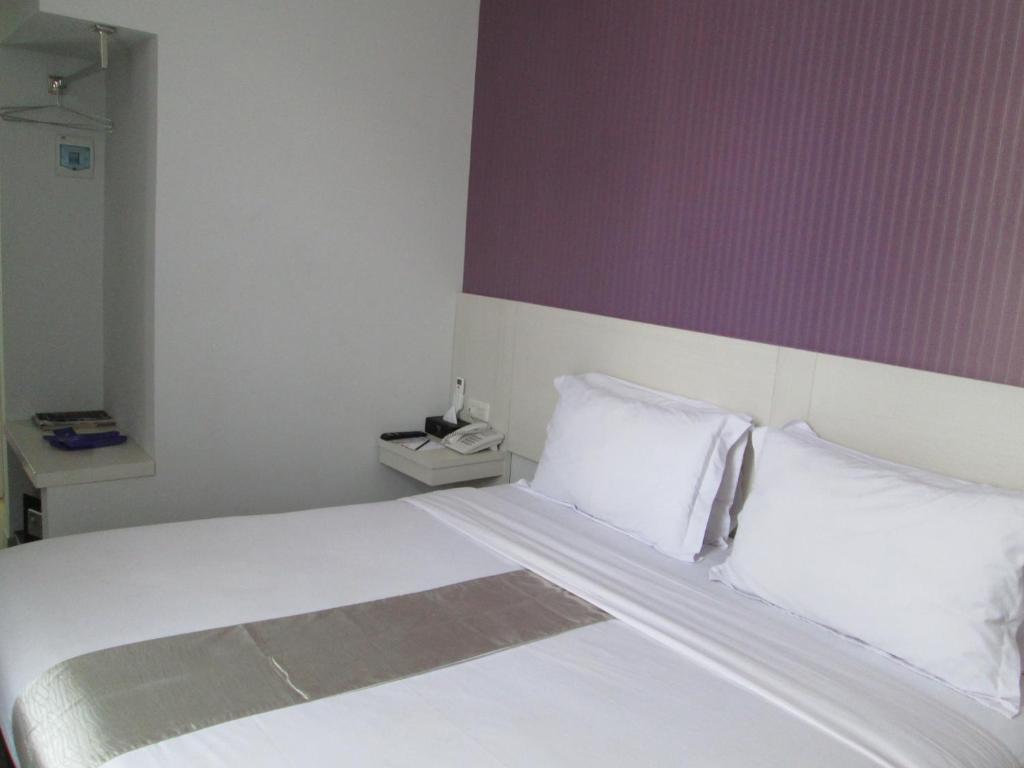 Hotel Vio Surapati Bandung Exterior foto